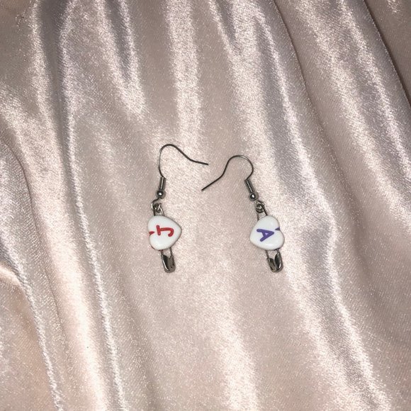 Custom initial earrings - Picture 2 of 2